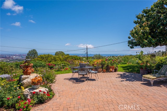 1 Bridle Lane, Rancho Palos Verdes, California 90275, 3 Bedrooms Bedrooms, ,1 BathroomBathrooms,Residential,Sold,Bridle,SB22113109