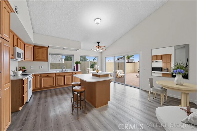 5161 Rotherham Circle, Westminster CA: https://media.crmls.org/medias/6f1bd263-3444-4dbc-9100-a1895f442263.jpg