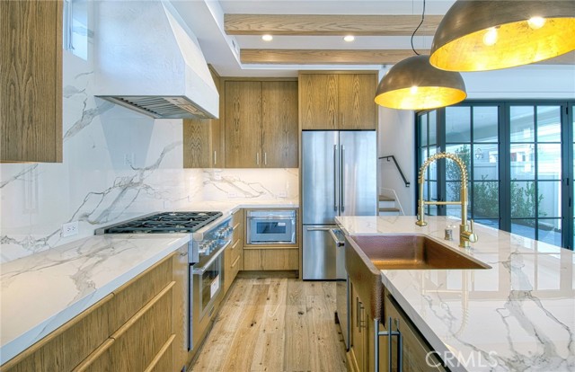 Detail Gallery Image 5 of 23 For 710 Avocado Ave a,  Corona Del Mar,  CA 92625 - 3 Beds | 3/1 Baths