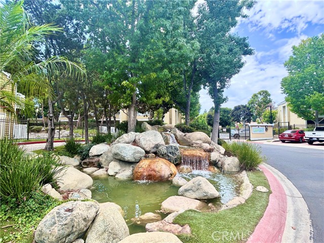 Detail Gallery Image 45 of 49 For 3680 S Bear St #16 / J,  Santa Ana,  CA 92704 - 1 Beds | 1 Baths