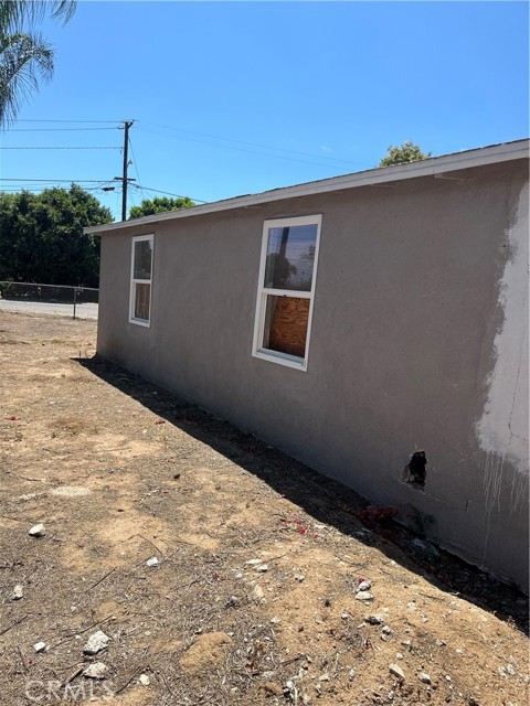 10976 Bushnell Avenue, Riverside CA: https://media.crmls.org/medias/6f2049df-49d5-488a-a9f4-4c6b507dbafa.jpg