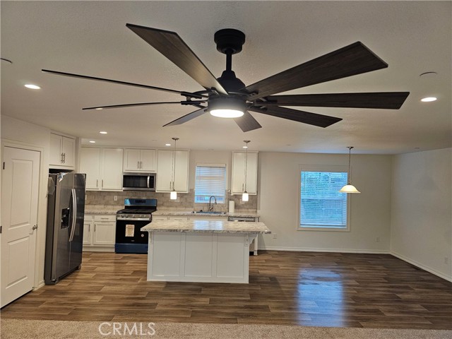 18660 Tereticornis Avenue, Lake Elsinore CA: https://media.crmls.org/medias/6f20752a-9943-43b8-aec9-4738dd96f9a2.jpg