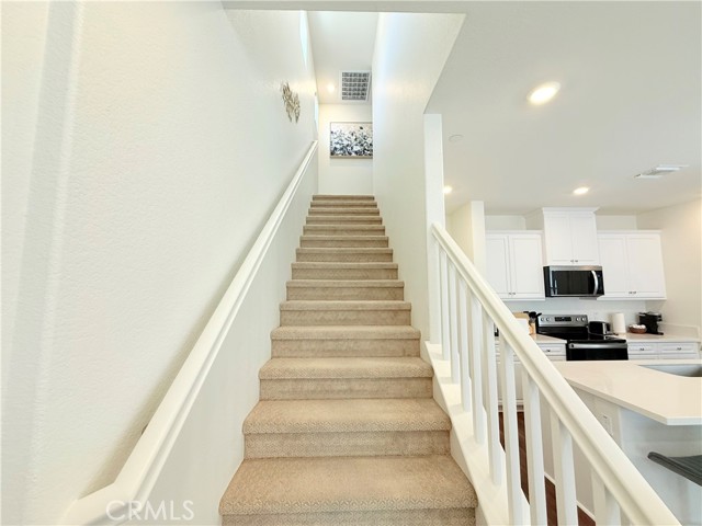 8543 Midway Lane, Chino CA: https://media.crmls.org/medias/6f20f8be-04f7-4985-b931-727a814def60.jpg