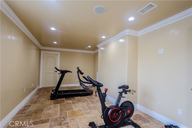 23180 Gray Fox Drive, Canyon Lake CA: https://media.crmls.org/medias/6f213a41-e876-4d5a-a75c-8877038c70d4.jpg