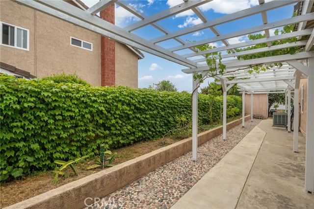 19545 Quicksilver Lane, Rowland Heights CA: https://media.crmls.org/medias/6f2141b5-1490-4bf2-bb48-0c76bb817b29.jpg