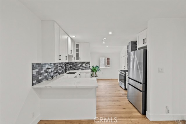 13817 Bromwich Street, Arleta CA: https://media.crmls.org/medias/6f21f134-74e5-4618-b420-75f533dfa63c.jpg