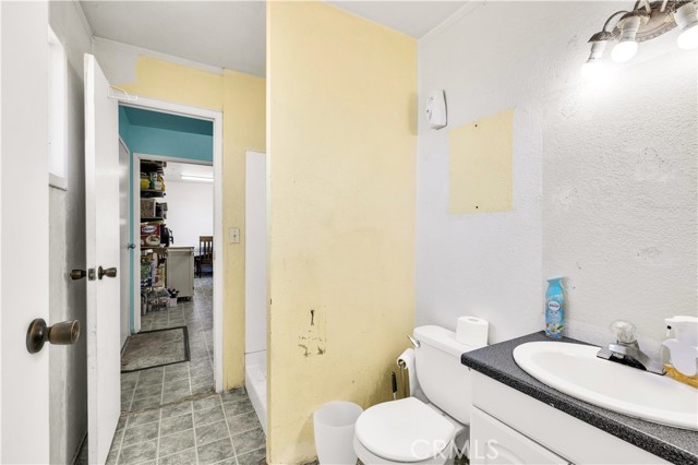 Detail Gallery Image 16 of 38 For 4805 Avenida La Mirada, Joshua Tree,  CA 92252 - 3 Beds | 2 Baths