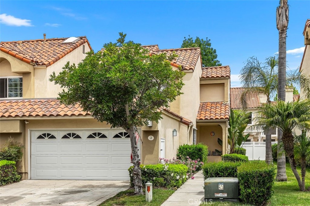 3 Pointe Vincente Laguna Niguel, California Discover this beautifully updated 3-bedroom, 3-bath townhouse in the highly sought-after Niguel Pointe community- featuring the coveted downstairs bedroom and full bathroom, ideal for guests, in-laws, or flexible living arrangements. The home showcases natural-colored luxury vinyl plank flooring downstairs and gorgeous, thick light-colored carpet upstairs for a warm, contemporary feel. The recently remodeled kitchen shines with white shaker cabinets and quartz countertops, while all bathrooms have been tastefully refreshed to match the home’s modern upgrades. The inviting living room includes a cozy fireplace and opens, along with the dining area, to a spacious, enclosed patio—perfect for entertaining, relaxing, or allowing pets to play. Enjoy the convenience of a two-car attached garage, a full-sized driveway, and guest parking nearby for visitors. This end-unit townhouse shares only one wall and offers added privacy, with greenbelts located behind the enclosed patio and along the side of the home. Residents have access to top-notch community amenities, including swimming pools, a spa, tennis courts, and direct access to the Colinas Ridge Trail, ideal for hiking, mountain biking, or peaceful walks. Located just minutes from Dana Point Harbor and beautiful beaches, and walking distance to top-rated schools, this home offers the best of coastal living in South Orange County.