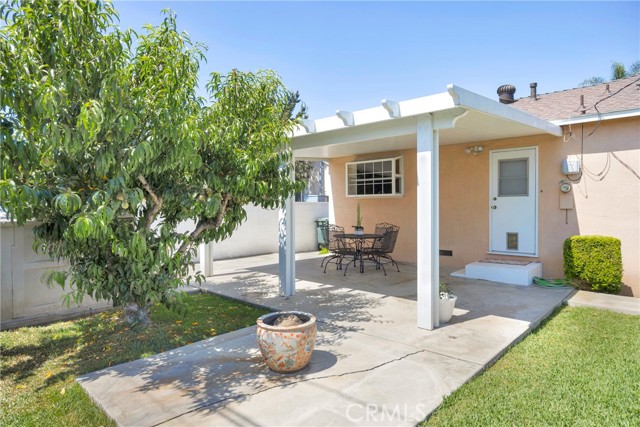 4736 Vangold Avenue, Lakewood CA: https://media.crmls.org/medias/6f22e509-5474-4e13-962d-54d8f8ca3e4b.jpg