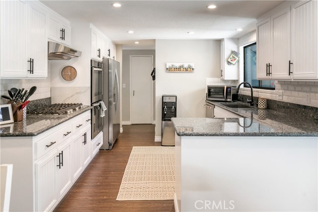 248 Hemlock Drive, Lake Arrowhead CA: https://media.crmls.org/medias/6f242748-702b-4091-9ce5-58123667282f.jpg