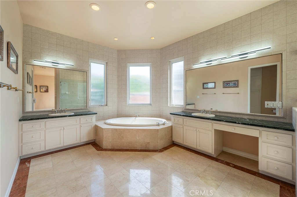 MLS #SB25280783 image #18