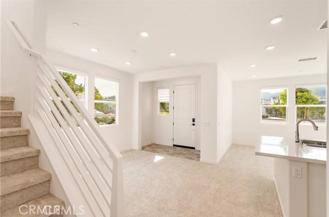 Detail Gallery Image 6 of 34 For 3962 Lavine Way #111,  Corona,  CA 92883 - 3 Beds | 2/1 Baths