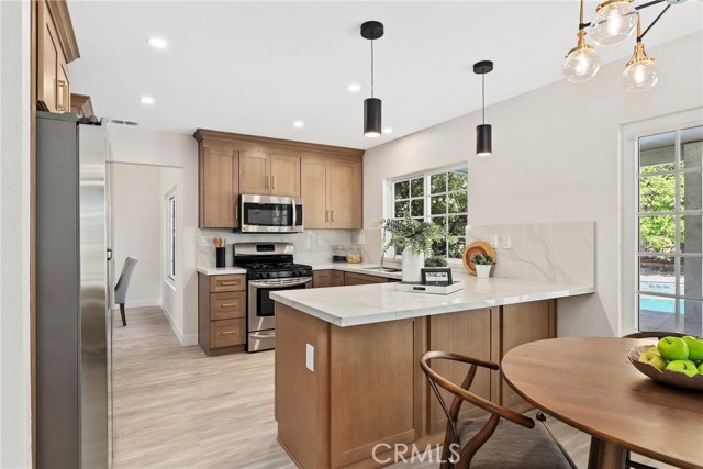 Detail Gallery Image 7 of 34 For 19440 Branding Iron Rd, Walnut,  CA 91789 - 4 Beds | 3 Baths