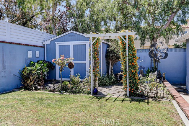 Detail Gallery Image 31 of 33 For 1736 1st St, Manhattan Beach,  CA 90266 - 3 Beds | 2 Baths