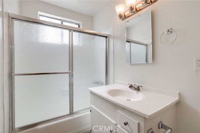 Detail Gallery Image 10 of 21 For 3430 Elm Ave #12,  Long Beach,  CA 90807 - 2 Beds | 1 Baths