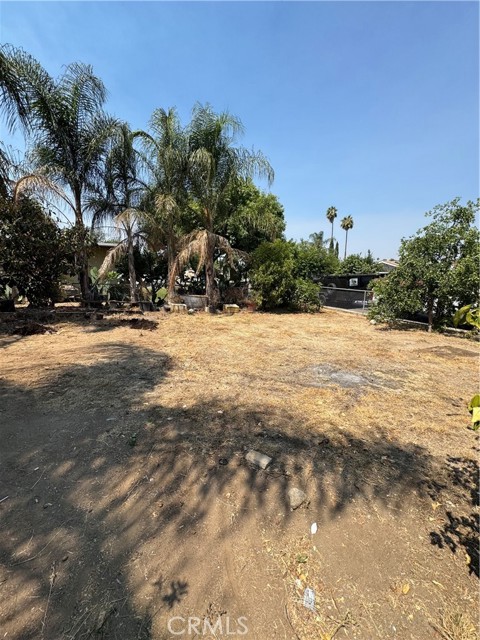 9314 Martha Way, Riverside CA: https://media.crmls.org/medias/6f25e113-9ea0-45ac-acfe-38af5eb21ccd.jpg
