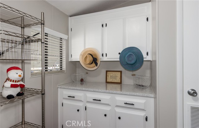 5001 W Florida Avenue, Hemet CA: https://media.crmls.org/medias/6f264be3-0eca-44f7-989b-4d6bca0604b7.jpg