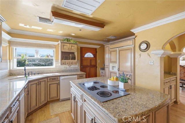 Detail Gallery Image 9 of 44 For 29952 Louis Ave, Canyon Country,  CA 91351 - 5 Beds | 4 Baths