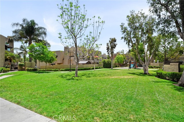 Detail Gallery Image 31 of 32 For 27906 Amber #231,  Mission Viejo,  CA 92691 - 2 Beds | 2 Baths
