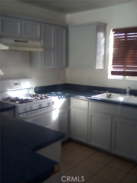 Detail Gallery Image 3 of 9 For 38708 Larkin, Palmdale,  CA 93550 - – Beds | – Baths