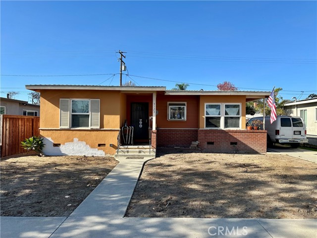 Detail Gallery Image 3 of 16 For 3123 Lomina Ave, Long Beach,  CA 90808 - 2 Beds | 1 Baths