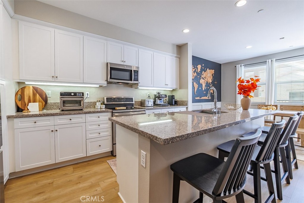 MLS #OC25269938 image #9