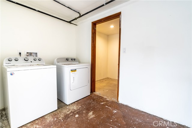 Detail Gallery Image 37 of 73 For 3362 Bellota, Los Angeles,  CA 90027 - 5 Beds | 5 Baths