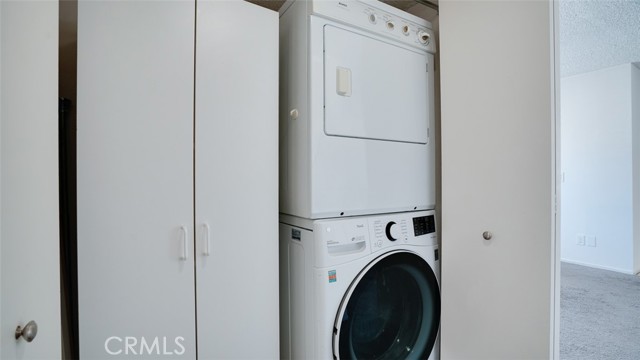 833 Cinnamon, Duarte CA: https://media.crmls.org/medias/6f2af404-8ff8-4f63-84a4-c81db1a47cf7.jpg