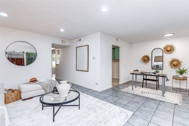 4785 Larwin Avenue, Cypress CA: https://media.crmls.org/medias/6f2b4682-b8dd-463a-8d10-39b76b0f7488.jpg