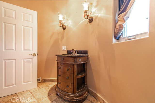 32375 Sage Road, Hemet CA: https://media.crmls.org/medias/6f2b4a49-f6da-41ea-89f9-c5ac59843a54.jpg