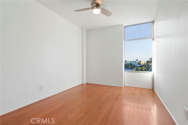 Detail Gallery Image 8 of 20 For 100 Atlantic Ave #405,  Long Beach,  CA 90802 - 2 Beds | 1 Baths