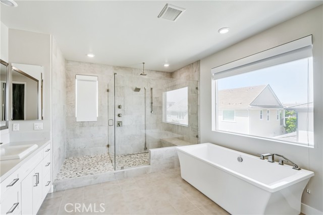 54 Sagan Way, Irvine CA: https://media.crmls.org/medias/6f2b6dd7-735a-403c-9ade-fc8be2ec37f1.jpg