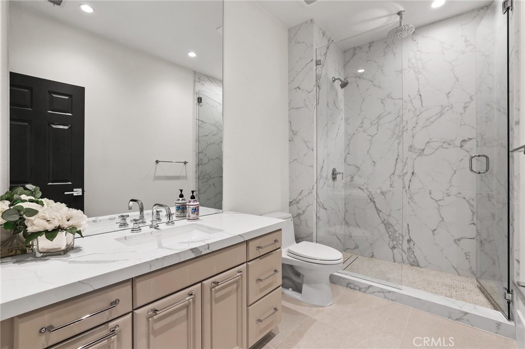 MLS #OC25222504 image #39