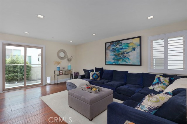 2025 Prospect Avenue, Hermosa Beach CA: https://media.crmls.org/medias/6f2c2950-cb04-457d-9c06-1245517788bf.jpg