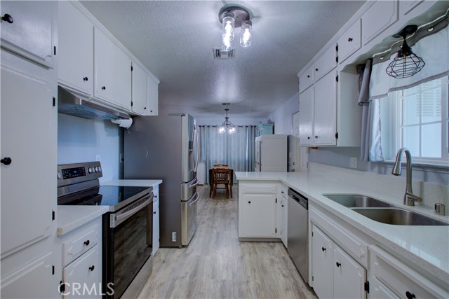 Detail Gallery Image 16 of 53 For 1561 Riechel, Atwater,  CA 95301 - 3 Beds | 2 Baths