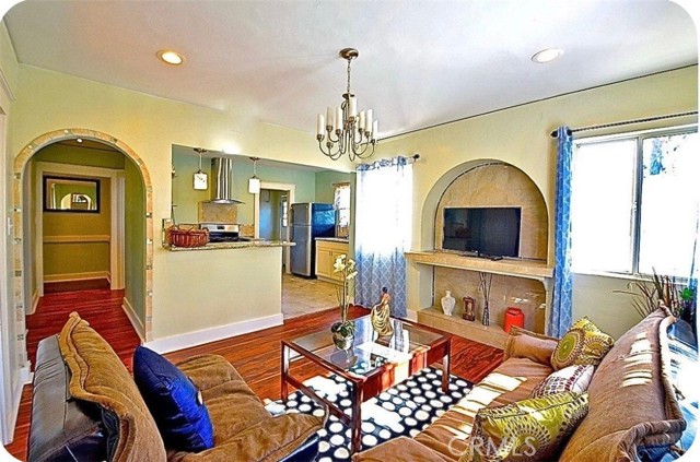 Detail Gallery Image 7 of 23 For 1500 S Hobart, Los Angeles,  CA 90006 - – Beds | – Baths