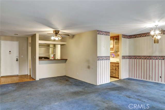 Detail Gallery Image 8 of 34 For 6405 Green Valley Cir #203,  Culver City,  CA 90230 - 3 Beds | 2 Baths