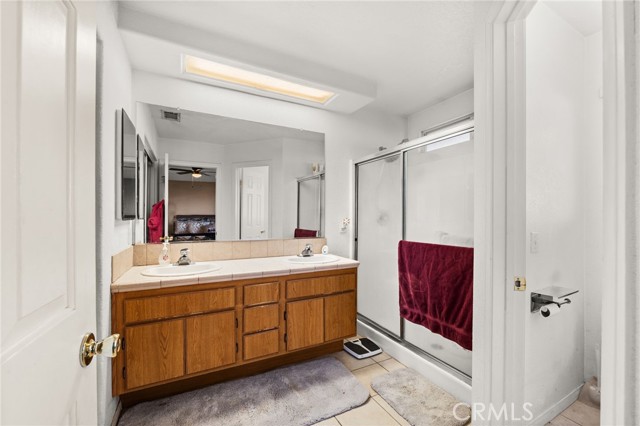 Detail Gallery Image 17 of 34 For 12403 San Dimas, Victorville,  CA 92392 - 4 Beds | 3 Baths