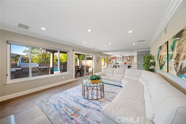 Detail Gallery Image 9 of 50 For 19339 Branding Iron Rd, Walnut,  CA 91789 - 4 Beds | 3 Baths