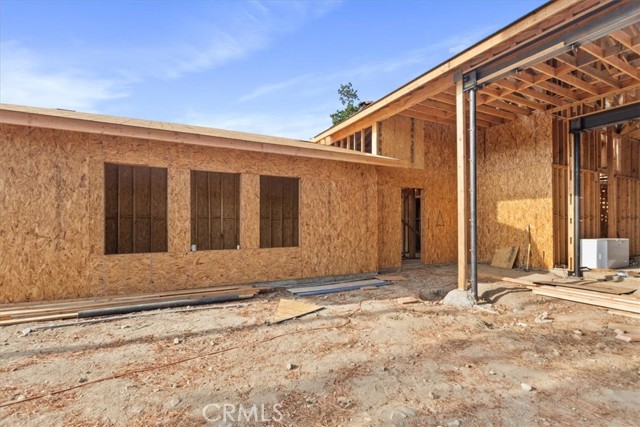 1629 N Palm Avenue, Upland CA: https://media.crmls.org/medias/6f2f8c4e-0a08-4933-8edd-07a080ad95b4.jpg