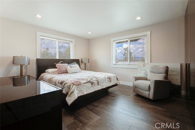 16814 Mayall Street photo 13