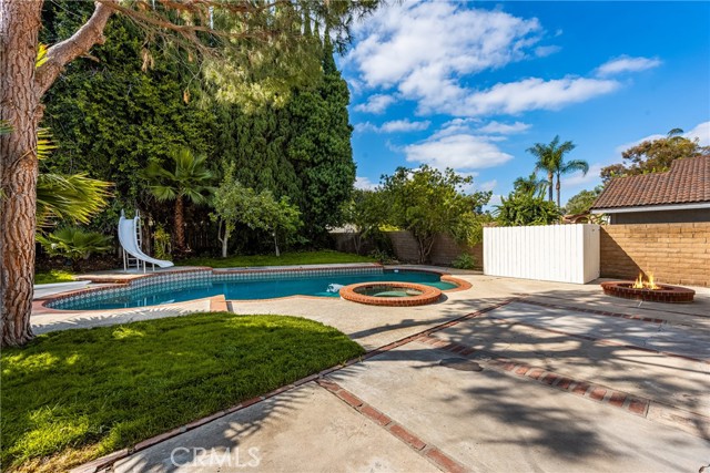23652 Algiers Street, Mission Viejo CA: https://media.crmls.org/medias/6f2fa5b8-e3be-4f3d-b994-2d87120db537.jpg