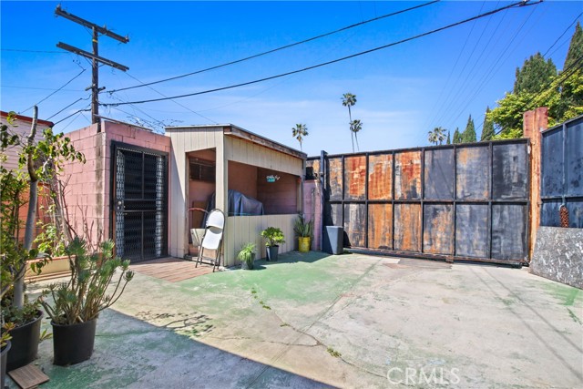 1419 S Redondo Boulevard, Los Angeles CA: https://media.crmls.org/medias/6f2fe1d4-07f1-4d9b-87ca-f753b38e33eb.jpg