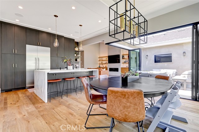 2812 Timothy Avenue, Redondo Beach, California 90278, 5 Bedrooms Bedrooms, ,4 BathroomsBathrooms,Residential,Sold,Timothy,SB23078863