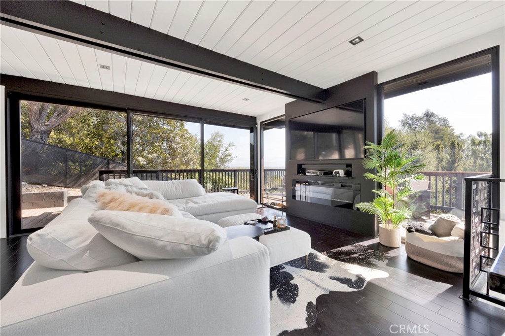 MLS #SR25180003 img 1