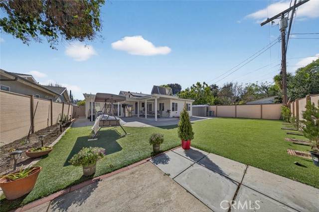 Detail Gallery Image 29 of 33 For 17007 Bassett St, Van Nuys,  CA 91406 - 4 Beds | 2 Baths