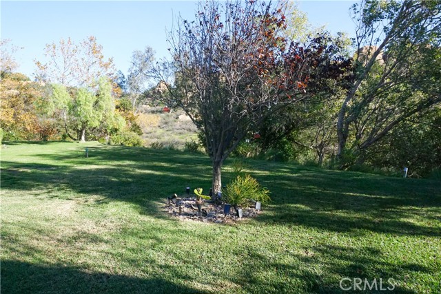 Detail Gallery Image 6 of 7 For 22350 Heritage Pass, Chatsworth,  CA 91311 - 2 Beds | 2/1 Baths