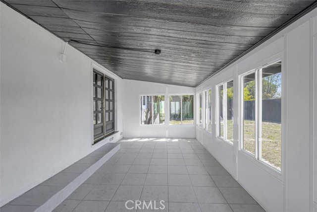 18500 Celtic Street, Porter Ranch CA: https://media.crmls.org/medias/6f31b162-9ef9-456b-b68d-b0d55d705809.jpg