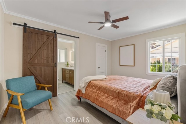 Detail Gallery Image 9 of 21 For 9951 Glencrest Cir, Sun Valley,  CA 91504 - 4 Beds | 3 Baths