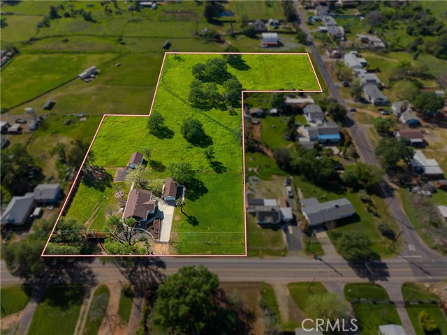 Detail Gallery Image 2 of 38 For 1139 12th St, Oroville,  CA 95965 - 3 Beds | 2 Baths